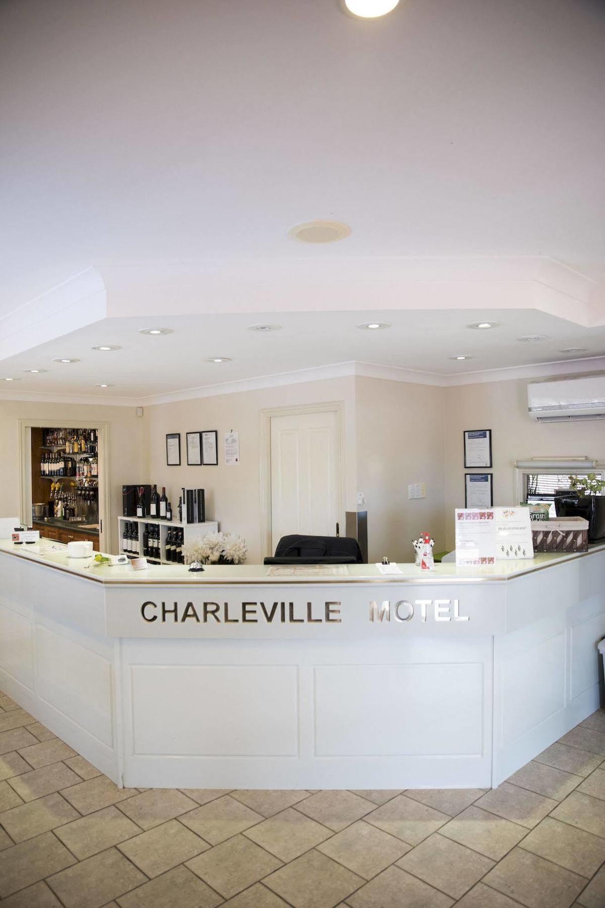 Charleville Motel Exterior photo
